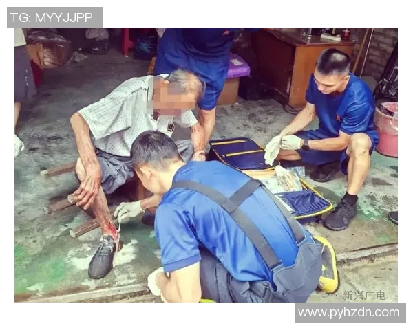 独家画面：外援雨中苦练，拼搏精神感人